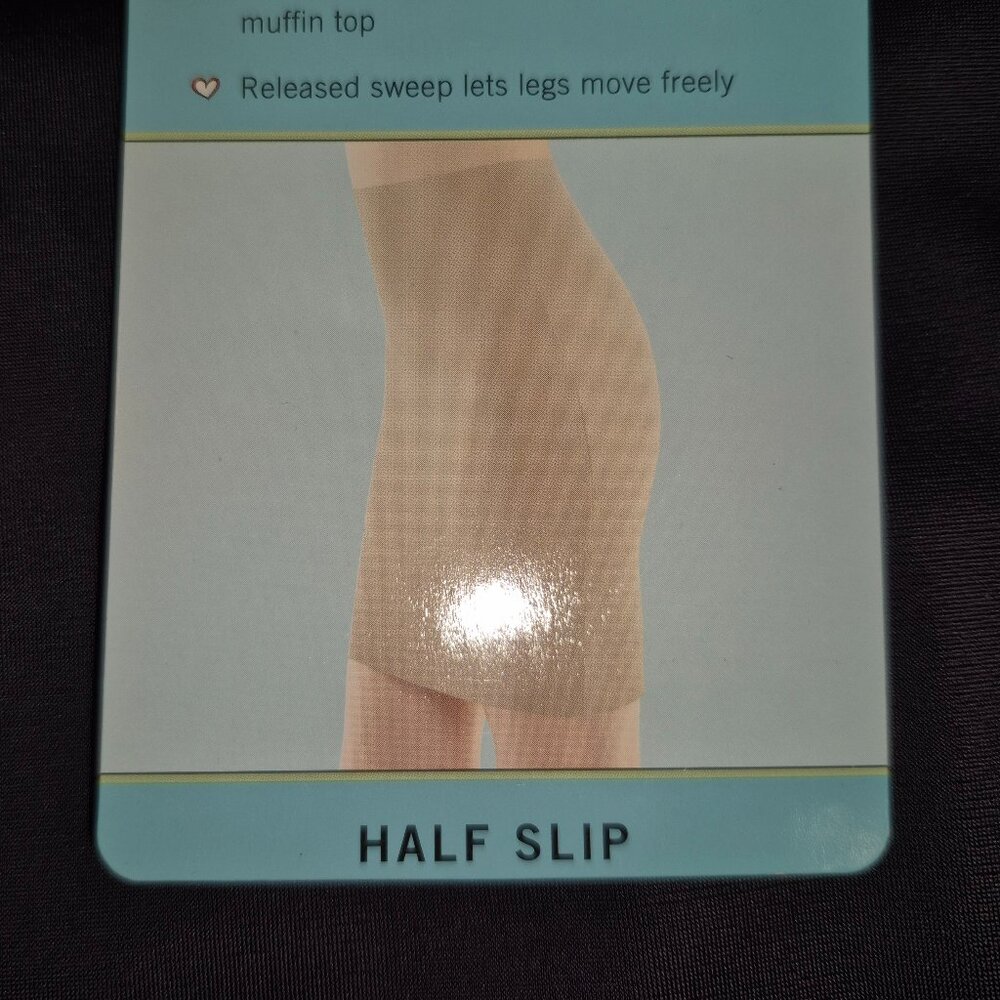 NWT SPANX Love Your Assets Nude Half Slip (XL)
